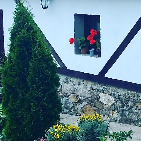 Стаи За Гости ”Чакаловата Къща” Bryastovo (Haskovo)
