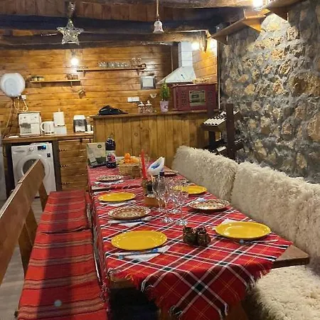 Стаи За Гости ”Чакаловата Къща” Holiday home *