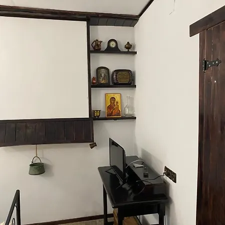 Стаи За Гости ”Чакаловата Къща” Holiday home *